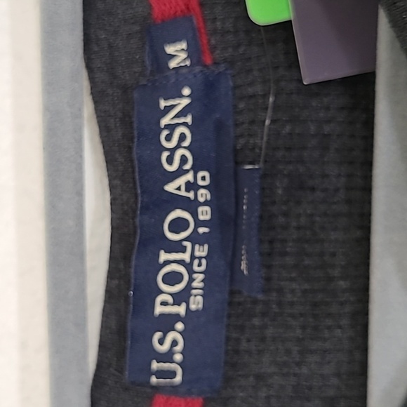 *NWT* U.S. POLO ASSN. Men's Dark Gray Long Sleeve Shirt w/Red Logo, size M - Picture 3 of 7